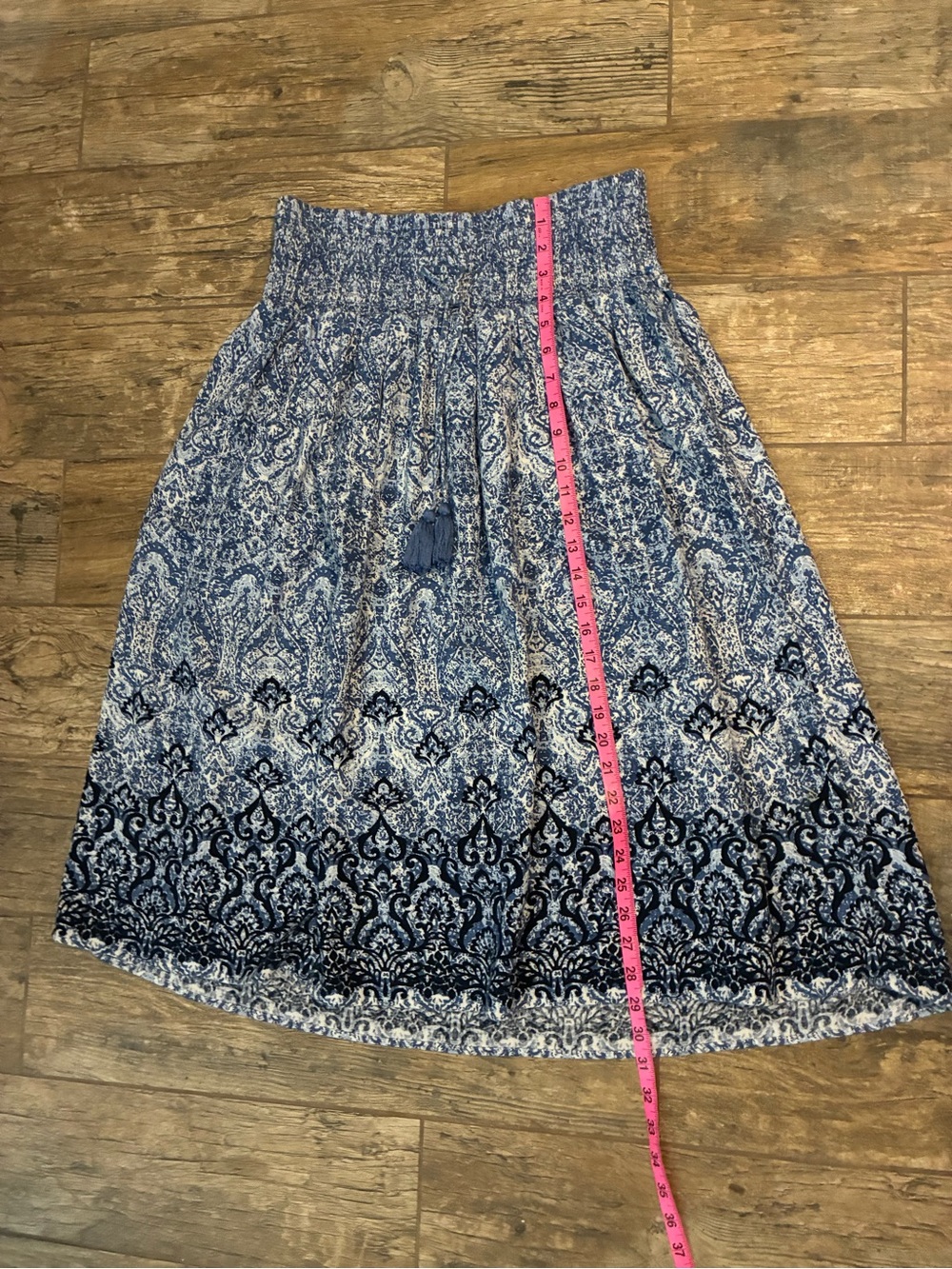 Women’s J Jill Blue & white paisley print Smocked Waist Midi Skirt - Picture 7 of 7